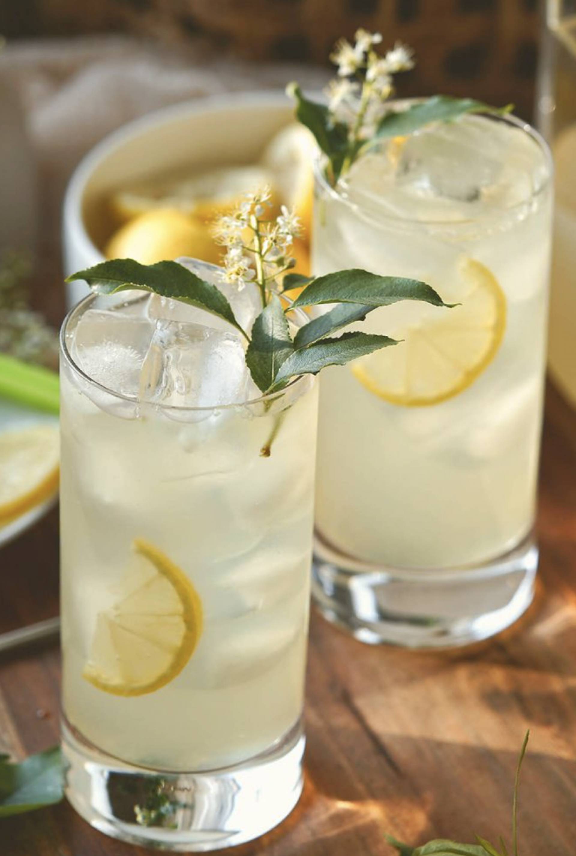 Agave Revive Lemonade: Nourish Your Soul